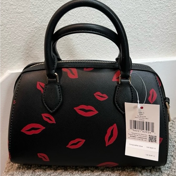 kate spade Handbags - Kate Spade 2 items:descriptions below for details on purse and gift box